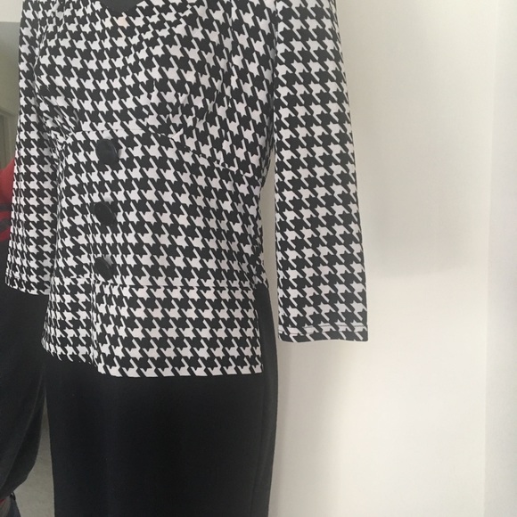 Dress - Picture 3 of 6